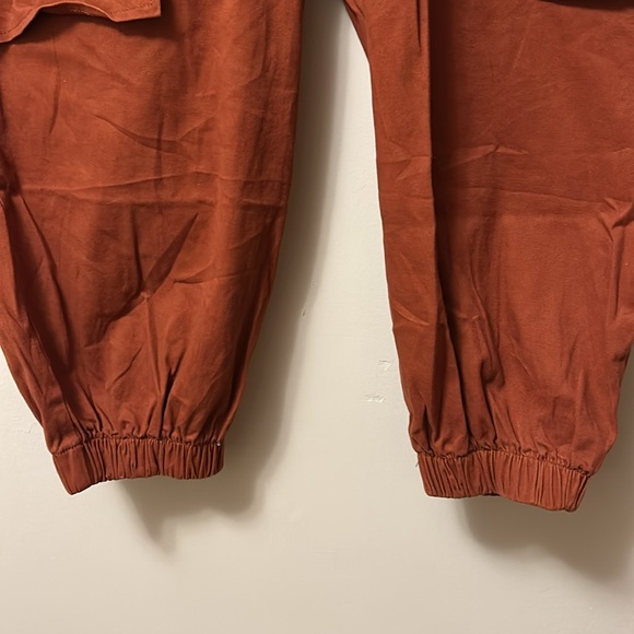 Rue 21 carpe pants rust colour brass tone buttons size XL new with tags attached - Picture 2 of 7